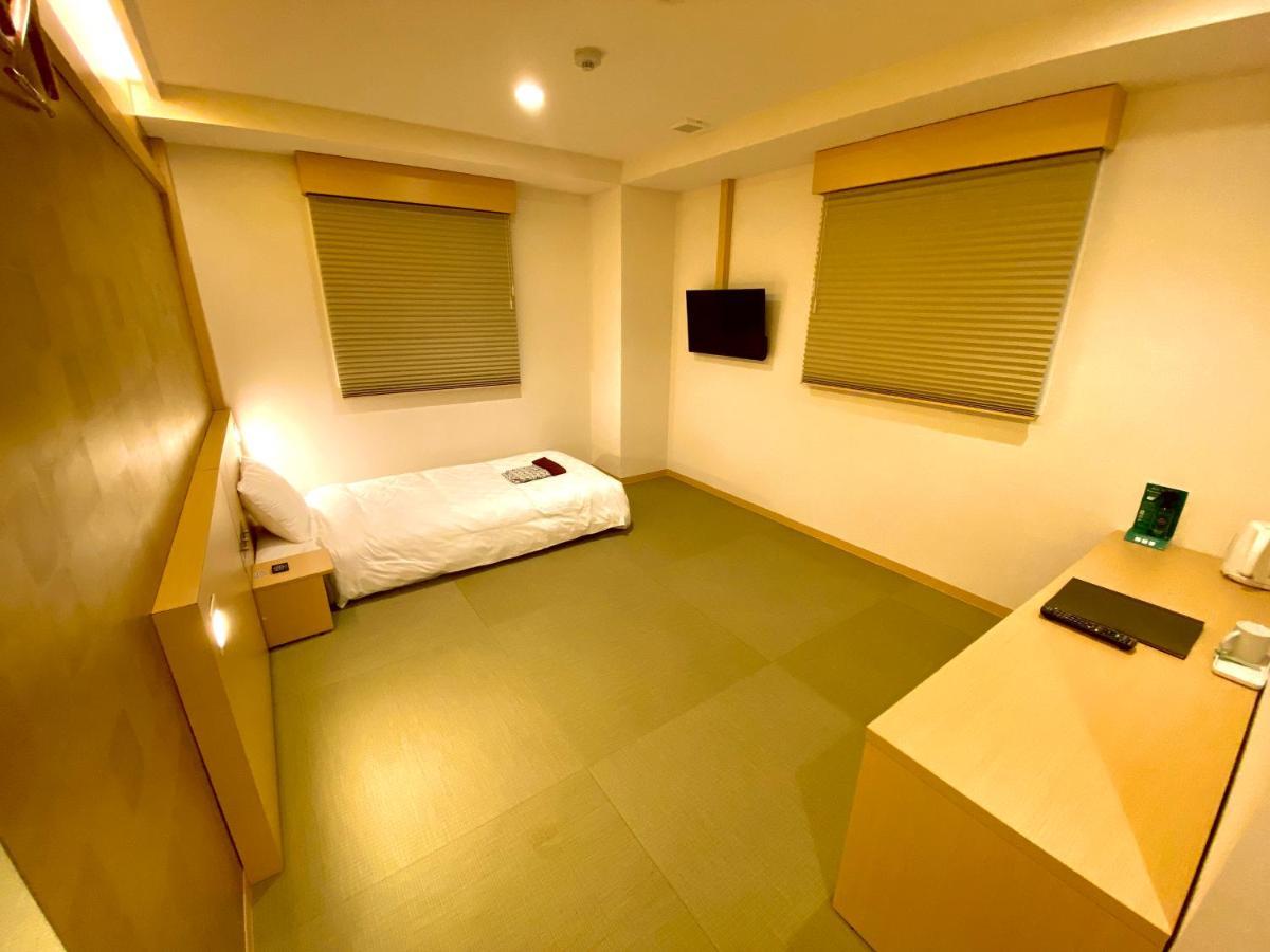 אוסקה Namba Ebisu Hotel מראה חיצוני תמונה